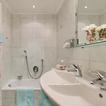 Ehrenreich Hotel 3*